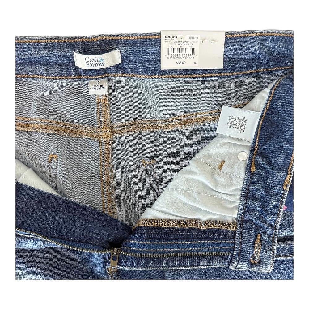 NWT Croft &‎ Barrow Capri Mid Rise Jeans Size 12 Blue Denim Floral Scarf Belt - Picture 5 of 6